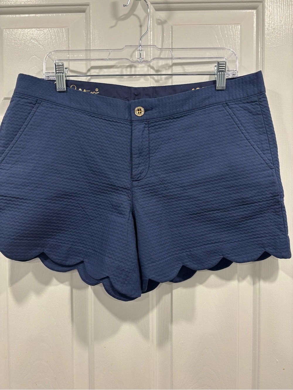 Lilly Pulitzer Navy Buttercup shorts NWT